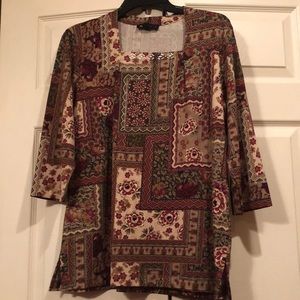 N Touch Medium Mixed Floral Tunic Top.